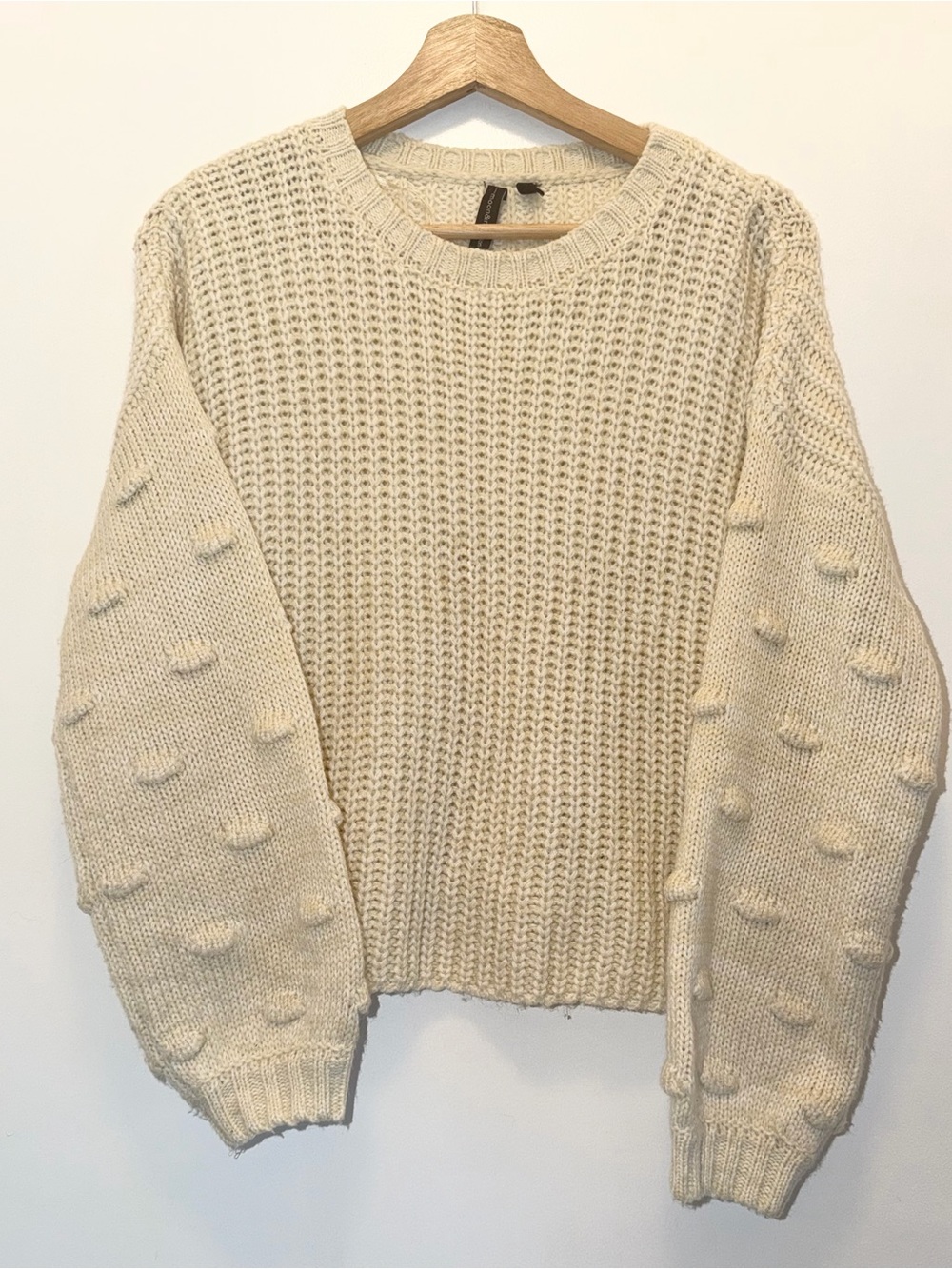 Moon & Madison Sweater Women's Small Cream 3D Knit Polka Dot Crewneck
